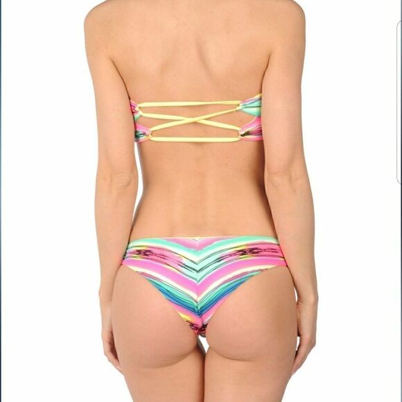 🍒 Reversible BIKINI🍒  - Picture 1 of 5